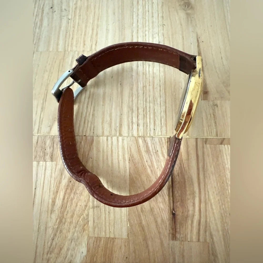 Wittnauer Sherwin Williams gold tone spectrum of excellence watch NEW BATTERY